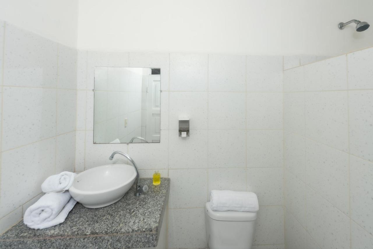 Hostal North Seymour ปูแอร์โตอาโยรา ภายนอก รูปภาพ