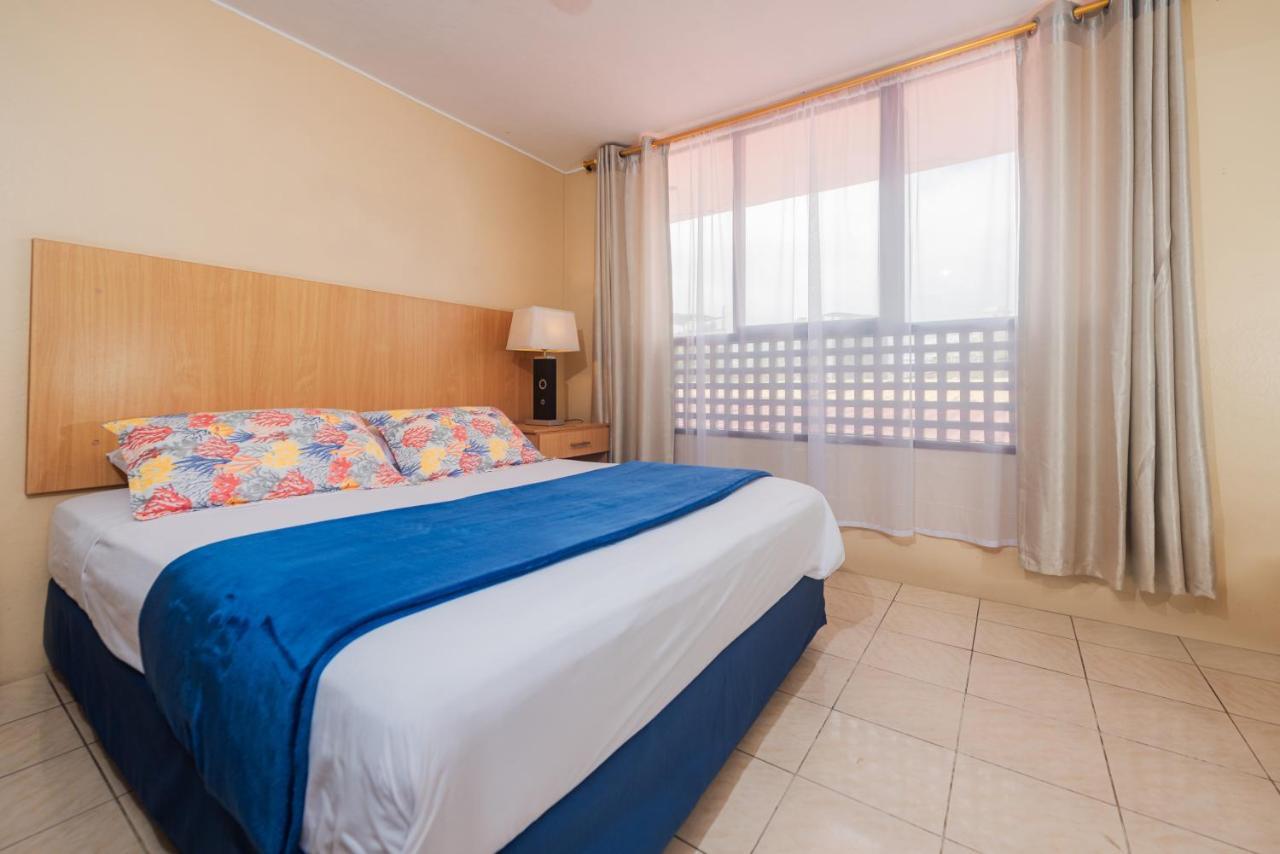 Hostal North Seymour ปูแอร์โตอาโยรา ภายนอก รูปภาพ
