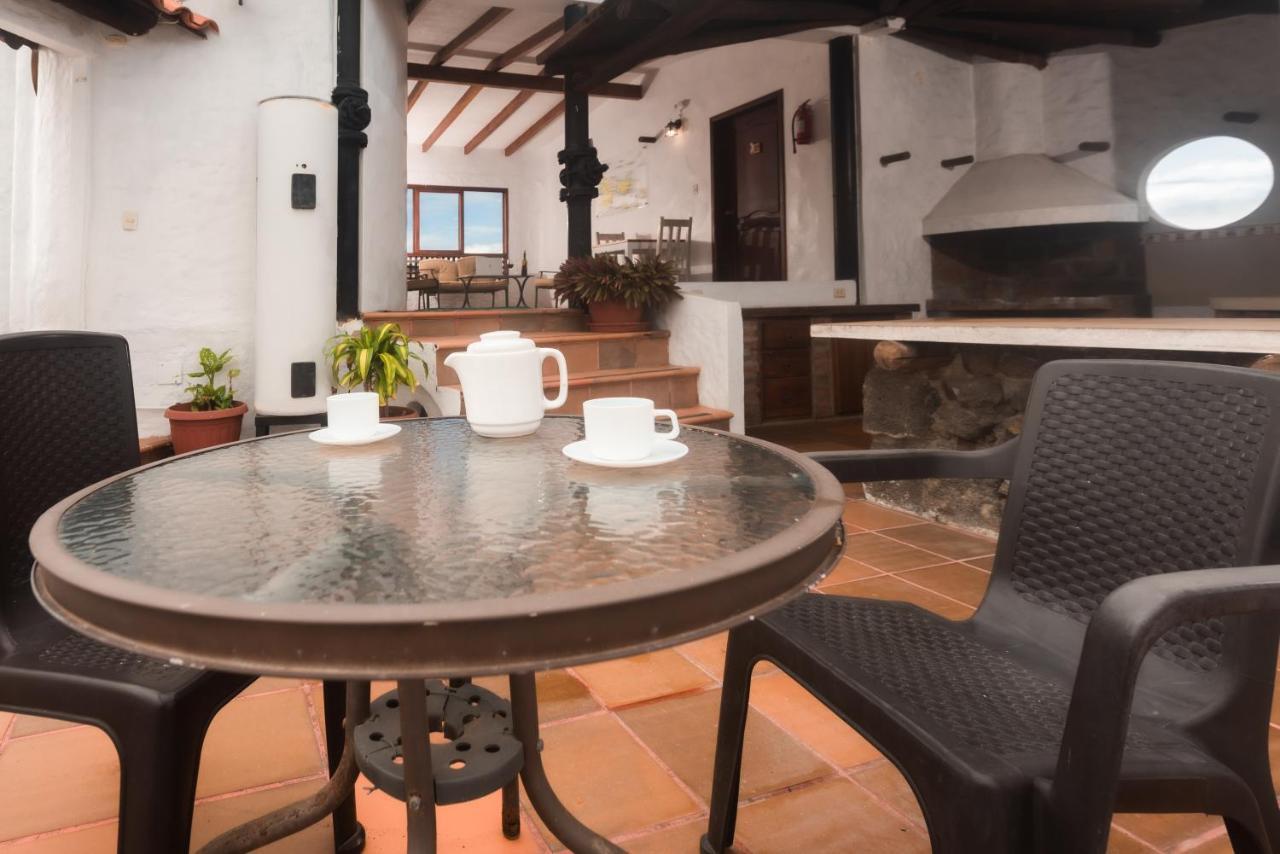 Hostal North Seymour ปูแอร์โตอาโยรา ภายนอก รูปภาพ