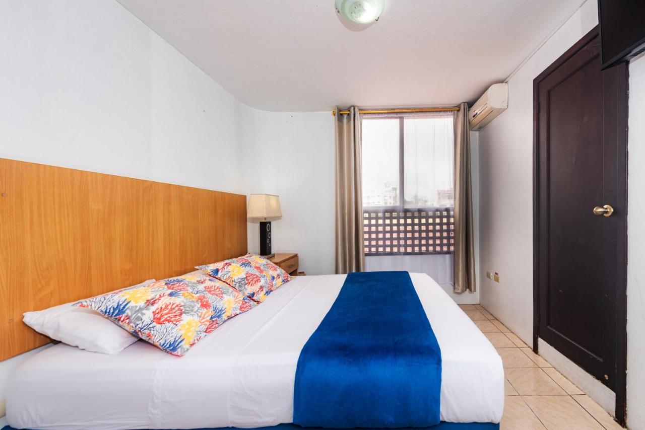 Hostal North Seymour ปูแอร์โตอาโยรา ภายนอก รูปภาพ