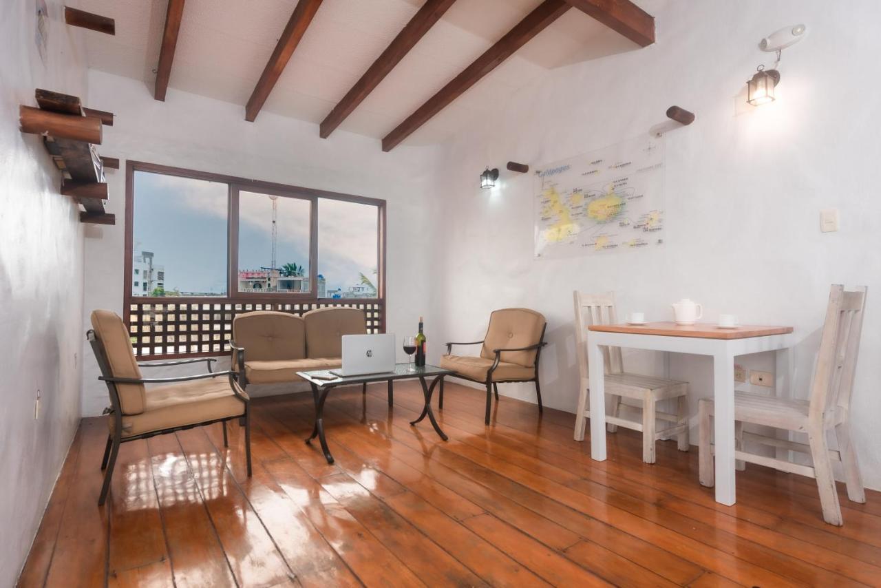 Hostal North Seymour ปูแอร์โตอาโยรา ภายนอก รูปภาพ