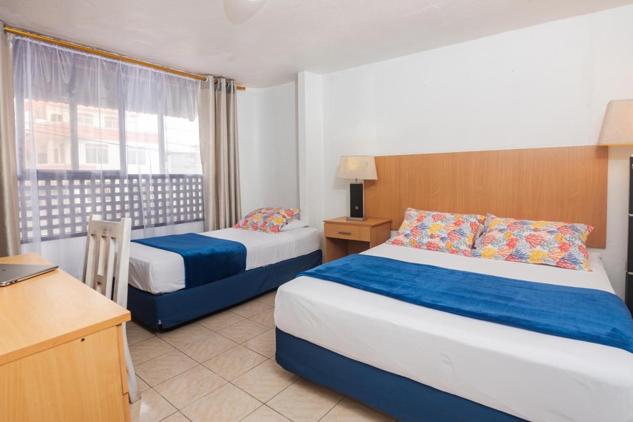 Hostal North Seymour ปูแอร์โตอาโยรา ภายนอก รูปภาพ